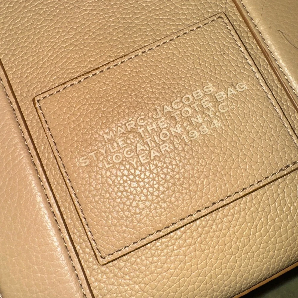 Marc Jacobs Taupe Leather Tote - Picture 13 of 15